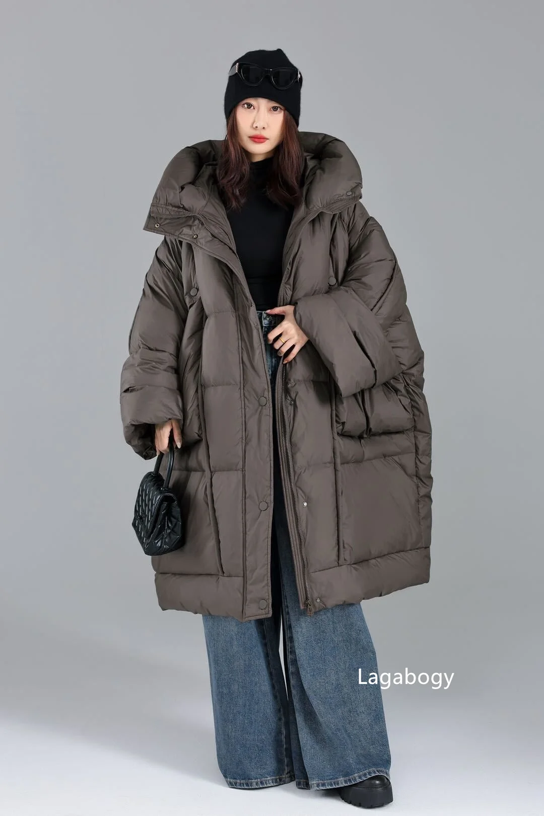 Lagabogy 2026 Loose Long Puffer Jacket Winter Women Hooded White Duck Down Coat Thick Female Parka Snow Fluffy Warm Outwear New