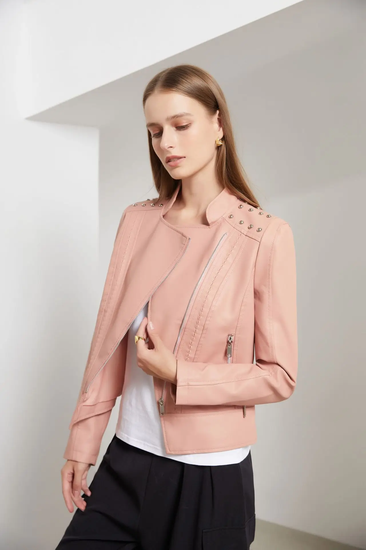 Motorcycle PU Leather Jacket for Women, Fashionable Lapel, Black Motorcycle Jacket, Zipper windproof jacket