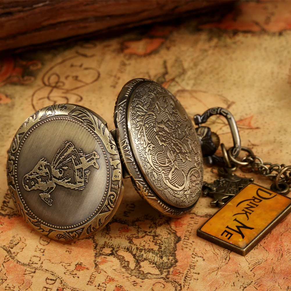 Retro Girl Pocket Watch Bronze Rabbbit Pendant Quartz Fob Watches Gift for Women Kid Necklace Chain Clock Arabic Numerals Reloje