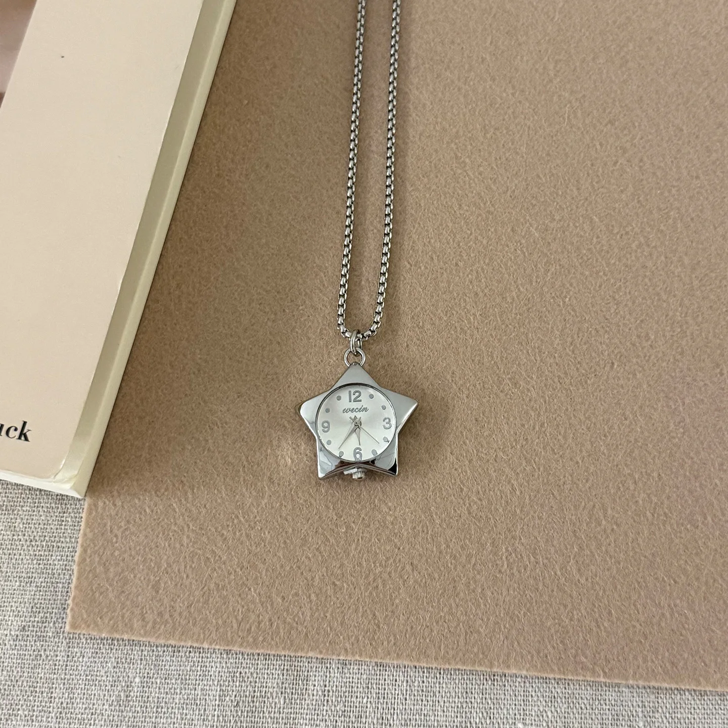 Retro Silver Pocket Watch,Pendant Necklace,Women's Niche High-End Sense,Unique Long Sweater Chain Watch,2026 New Accessories