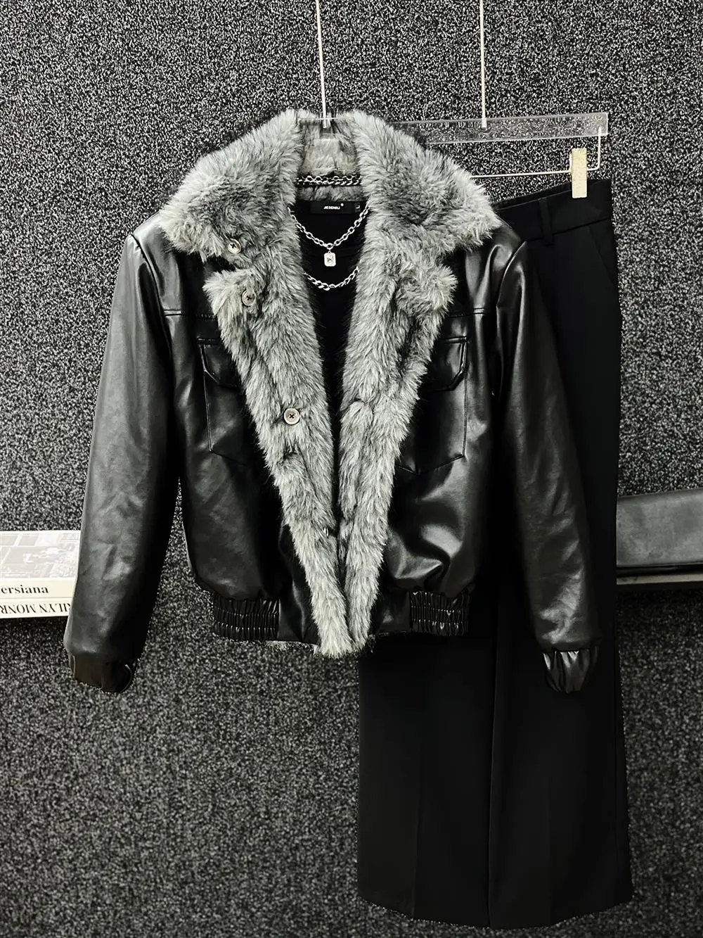 Men's Faux Fur Collar Short Parka Jacket Trendy Street Style Casual Male Thicken Warm Plush Cotton‑Padded Winter Outerwear