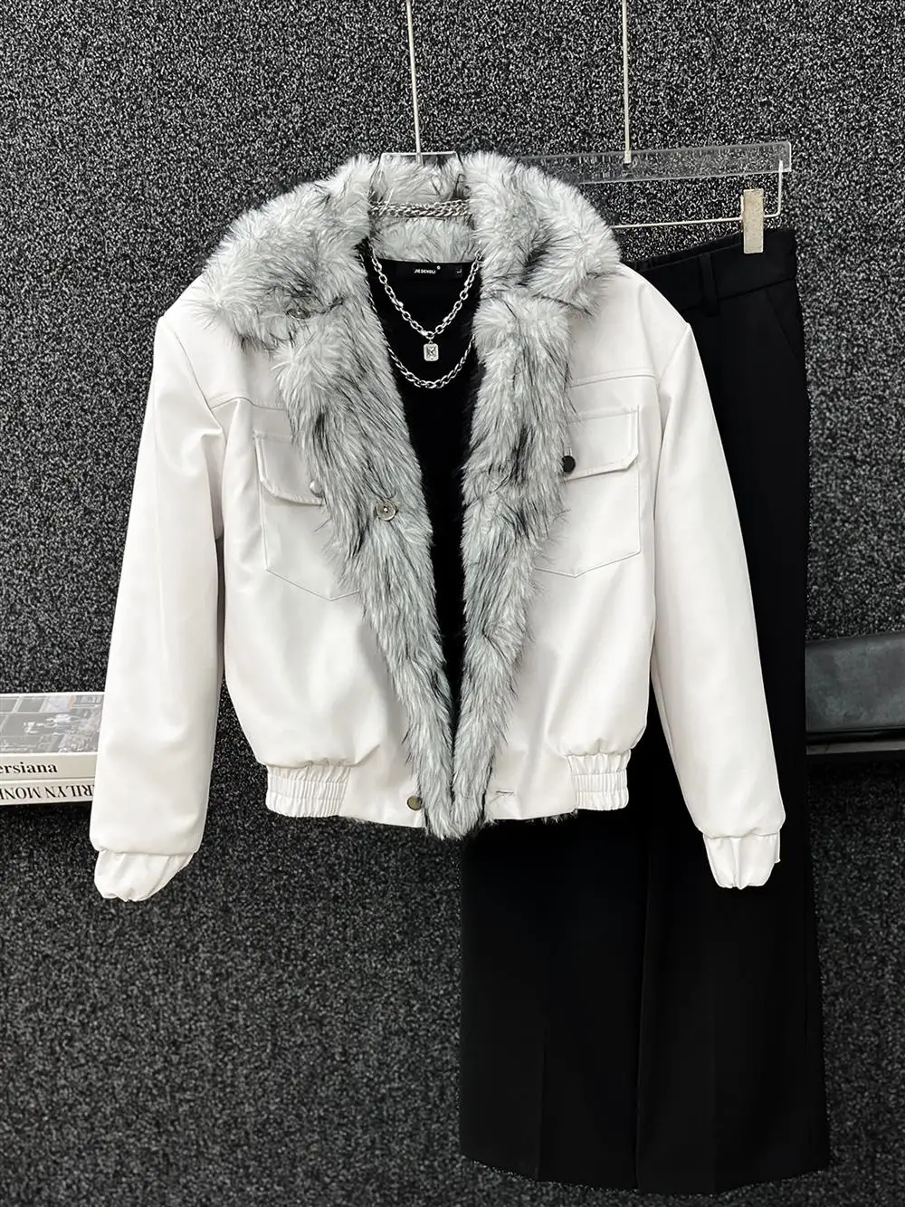 Men's Faux Fur Collar Short Parka Jacket Trendy Street Style Casual Male Thicken Warm Plush Cotton‑Padded Winter Outerwear