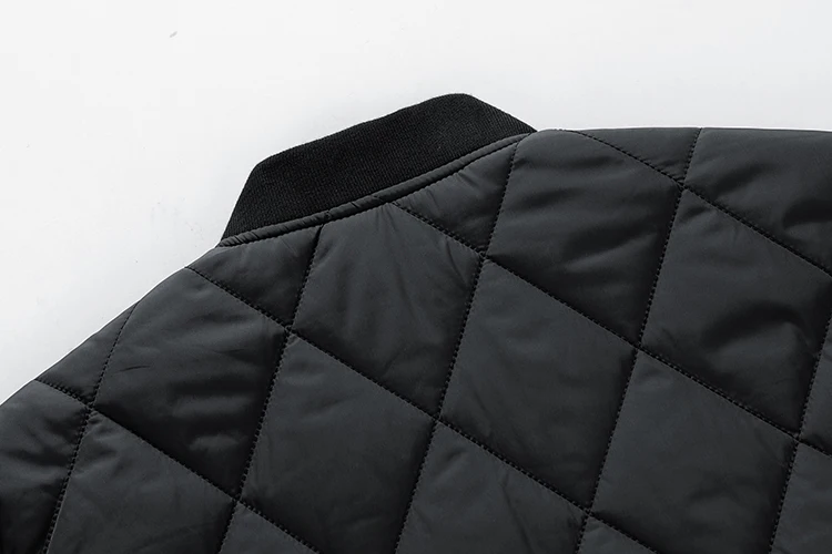 Mens Outdoor Casual Sport Parkas Quality New Parkas Windproof Winter Loose Thick Warm Parkas Workwear American Flight Jackets