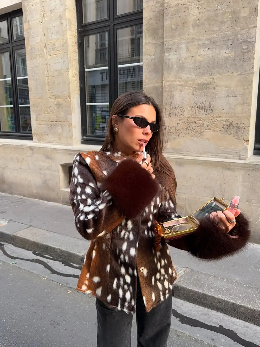 Women Leopard Print Stand Collar Waist Cinched Faux Fur Short Coat Fluffy Cuff Fashion Outerwear Winter Ladies Warm Furry Jacket