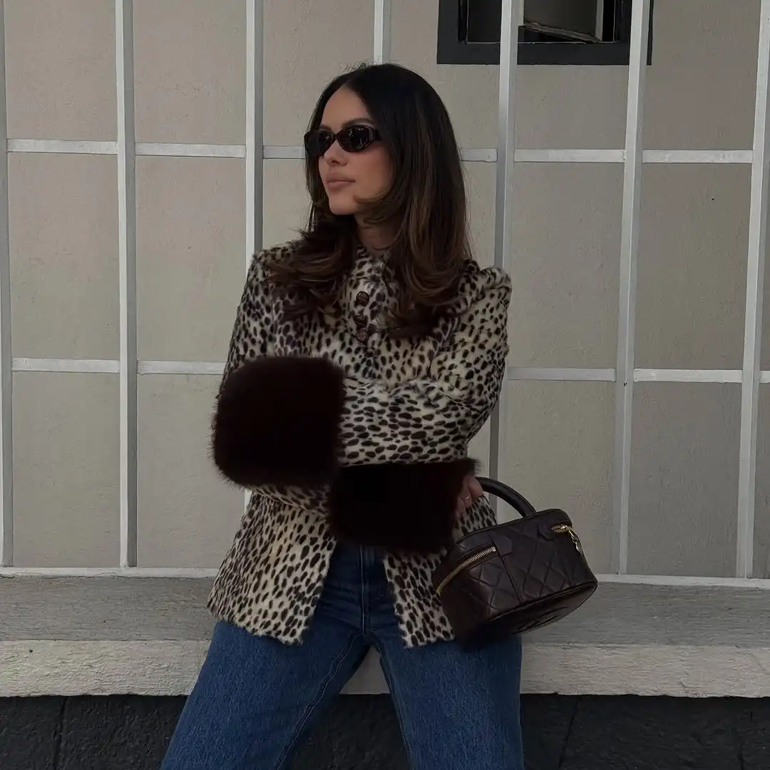 Women Leopard Print Stand Collar Waist Cinched Faux Fur Short Coat Fluffy Cuff Fashion Outerwear Winter Ladies Warm Furry Jacket
