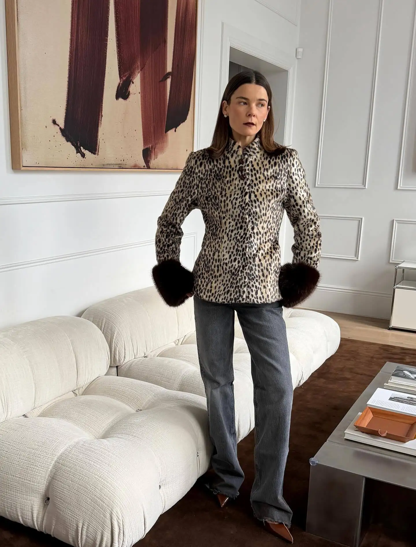Women Leopard Print Stand Collar Waist Cinched Faux Fur Short Coat Fluffy Cuff Fashion Outerwear Winter Ladies Warm Furry Jacket