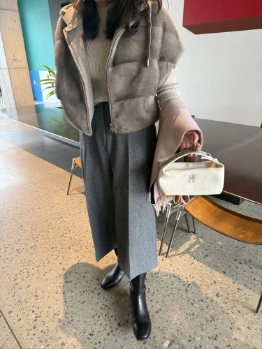 Faux Mink Fur Women Coat Removable Hoode Zipper Up Short Sleeves Winter Fall Faux Fur Jacket