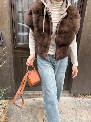 Faux Mink Fur Women Coat Removable Hoode Zipper Up Short Sleeves Winter Fall Faux Fur Jacket