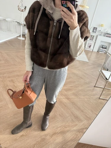 Faux Mink Fur Women Coat Removable Hoode Zipper Up Short Sleeves Winter Fall Faux Fur Jacket