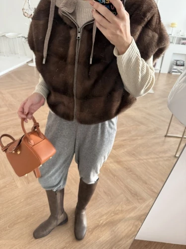 Faux Mink Fur Women Coat Removable Hoode Zipper Up Short Sleeves Winter Fall Faux Fur Jacket