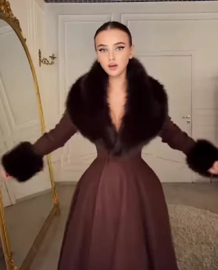 Women Elegant Long Wool Blend Coat Faux Fur Big Collar Cuff Cinched Waist Flare A‑line Maxi Coat Retro Party Outerwear Overcoat