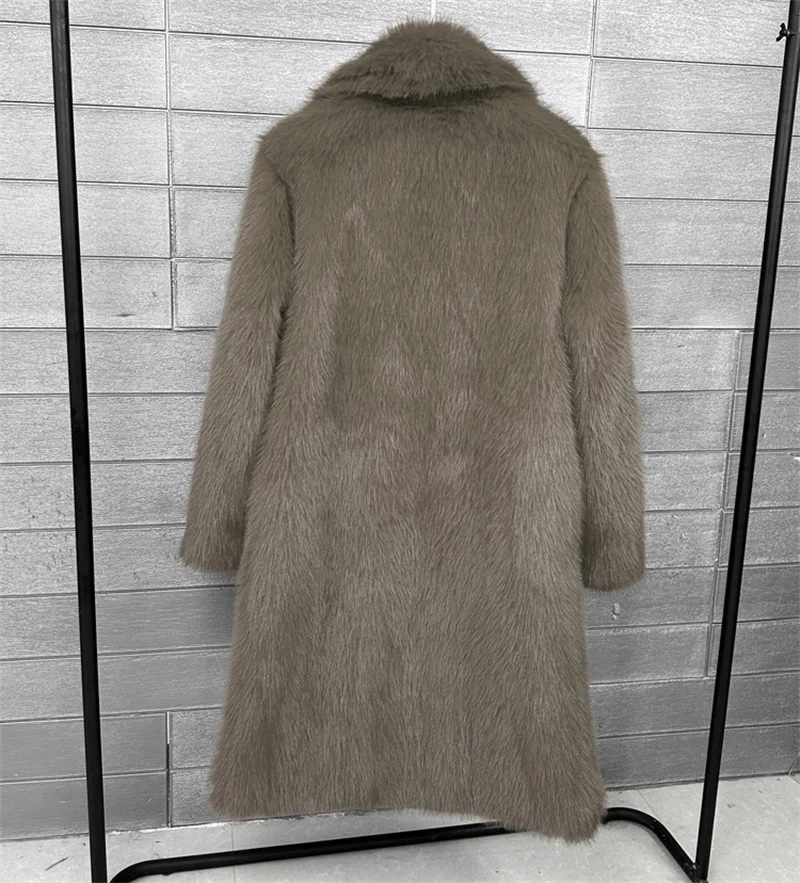 2025 Streetwear Fur Coat Women's Long Overcoat Autumn Winter Hooded Faux Toka Fur Outerwear Lady Turndown Collar Thicken Jackets