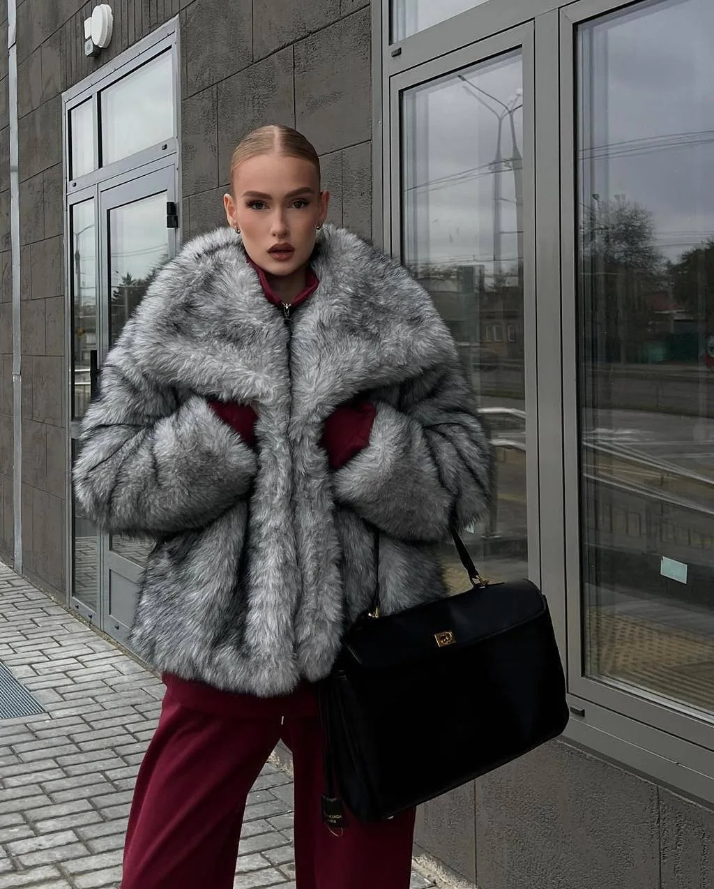 Fashion Winter Soft Fluffy Fur Coat Women High Street Luxury Large lapel Faux Fox Fur Jacket Silver fox colored Female Overcoats