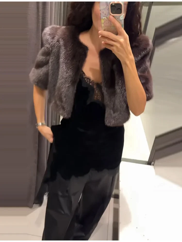 Luxury Solid High Waist Faux Fur Coat Women Elegant Half Sleeve Round Neck Regular Shoulder Thicken Jacket New Female Party Wear