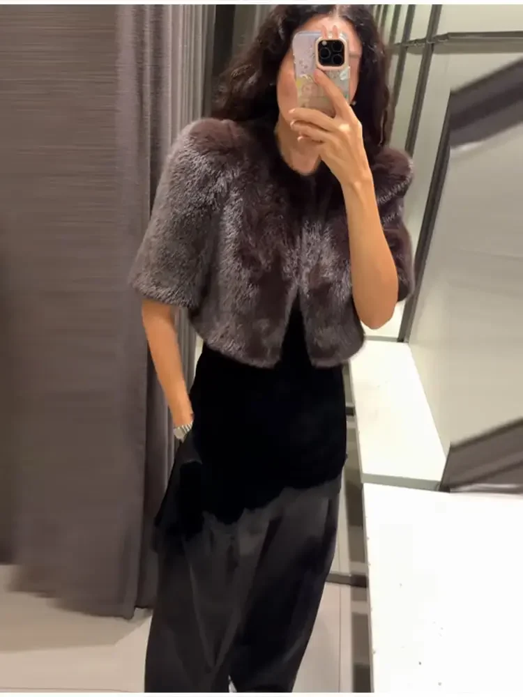 Luxury Solid High Waist Faux Fur Coat Women Elegant Half Sleeve Round Neck Regular Shoulder Thicken Jacket New Female Party Wear
