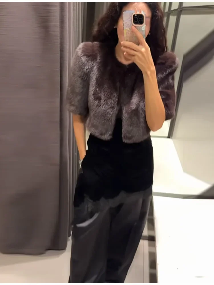 Luxury Solid High Waist Faux Fur Coat Women Elegant Half Sleeve Round Neck Regular Shoulder Thicken Jacket New Female Party Wear