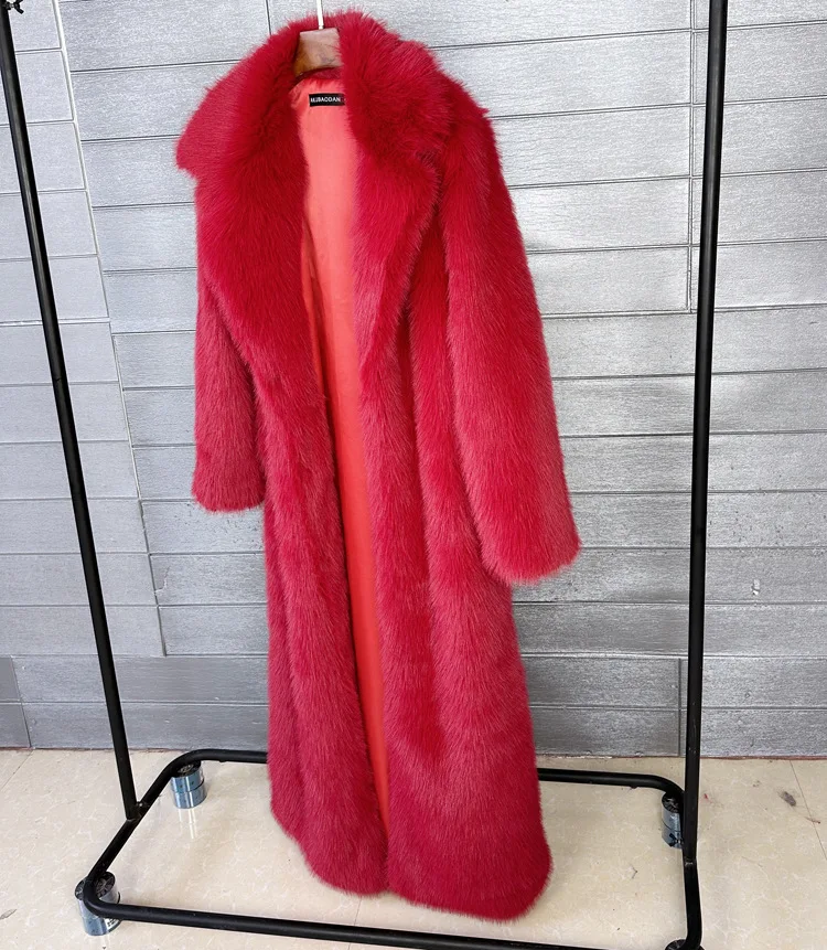 Imitation Fur Coat Feminine Elegance Women's Fur Coat 2026 New Winter Fashion High Quality Temperament Lapel Women Fur Coat H101