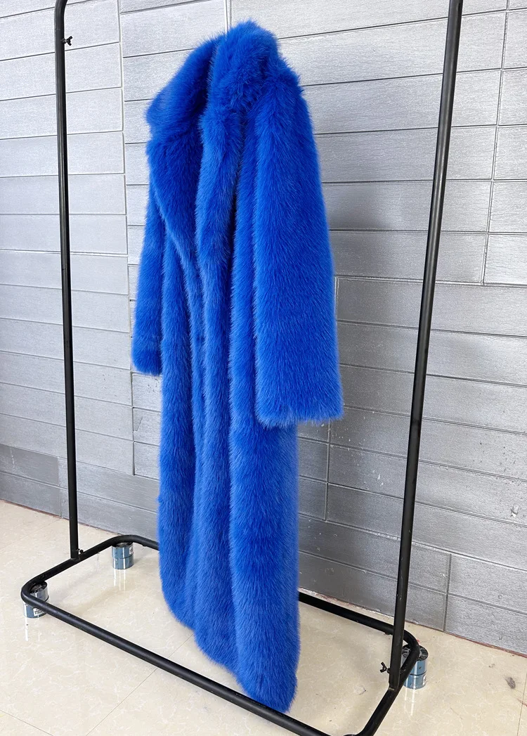 Imitation Fur Coat Feminine Elegance Women's Fur Coat 2026 New Winter Fashion High Quality Temperament Lapel Women Fur Coat H101