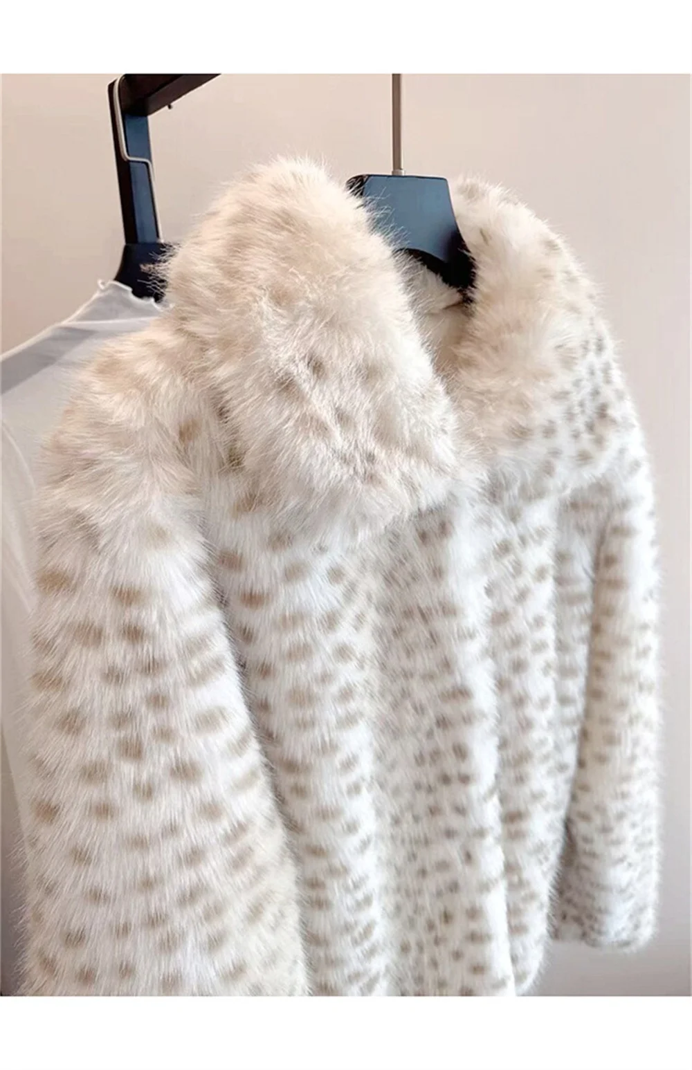 Winter Women Milky Leopard Dot Hairy Faux Fur Coat Lapel Collar Long Sleeve Shaggy Jacket Ladies Loose Straight Short Outerwear