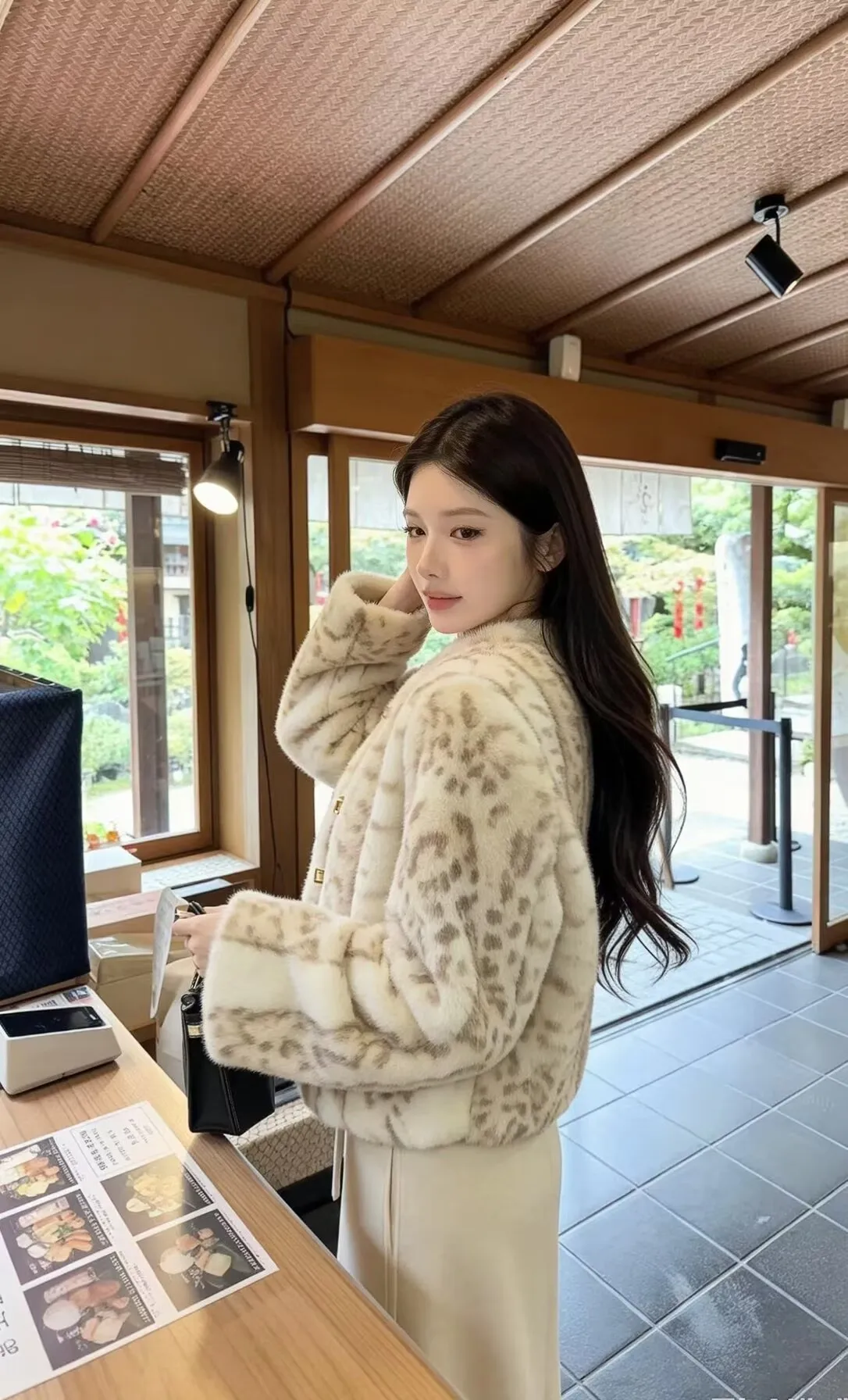SMTHMA Women Faux Fur Coats Leopard Print Full Sleeve O-Neck Coat Thick Warm Y2k Streetwear Elegant Splice Autumn Winter Jacket