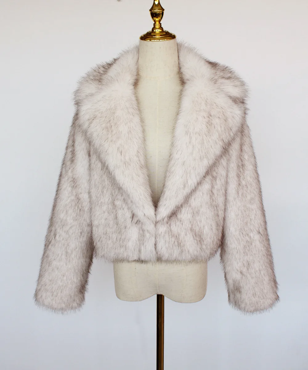 Autumn Winter Faux Fox Fur Cropped Jacket Women Loose Fit Eco Friendly Fur Outerwear for Women Lapel Collar Warm Plush Jackets