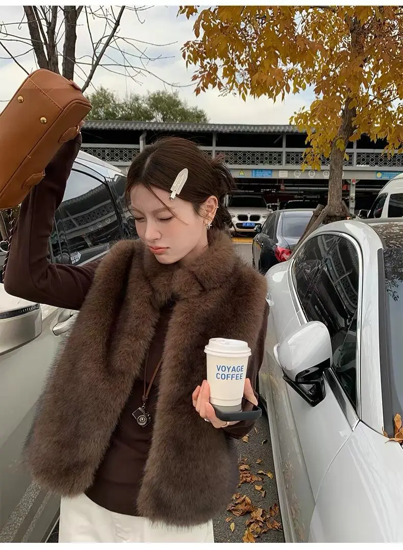 Women Faux Fur Short Coats Jackets Stand Collar Sleeveless Coat Thick Warm Y2k Streetwear Jacket Elegant Outerwear Autumn Winter