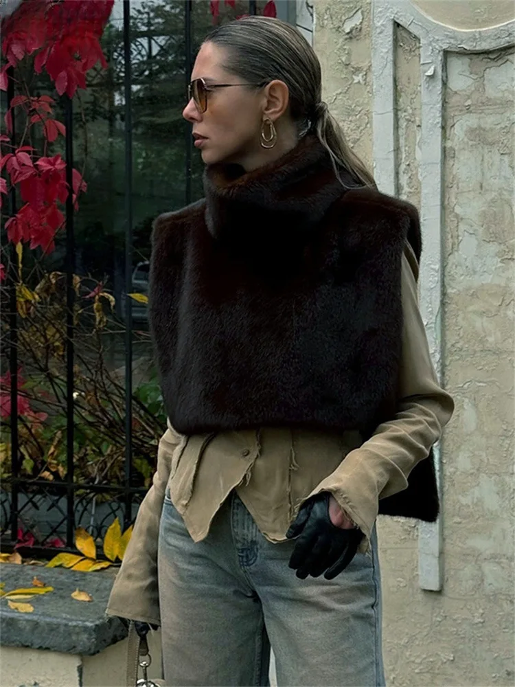 Women Faux Fur Vest Coats Jackets Turtleneck Sleeveless Coat Thick Warm Y2k Streetwear Jacket Elegant Outerwear Autumn Winter