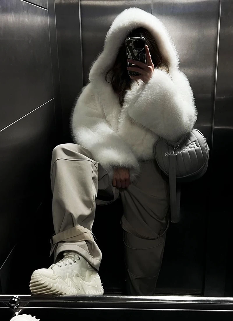 ZADORIN Fashion Women Brown Faux Fox Fur Coat Loose Hooded Thick Warm Fluffy Jacket Fashion Winter Short Plush Outerwear Coats