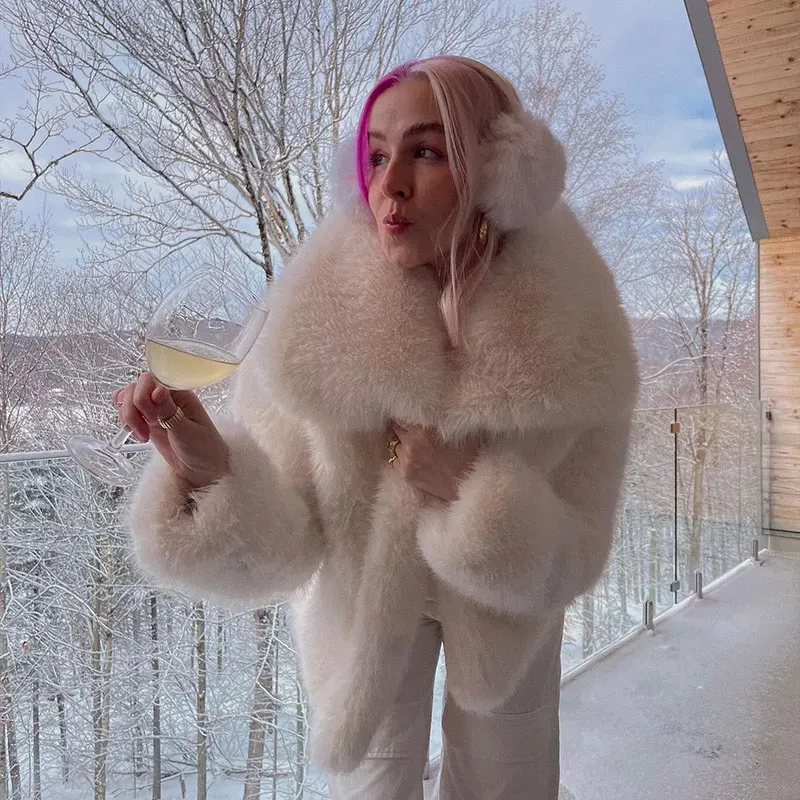 Neo Mint Chic Street Furry Collar Faux Fur Coat Women 2024 Winter Hot Girls Snow White Mountain Fashion Fluffy Fox Fur Jacket