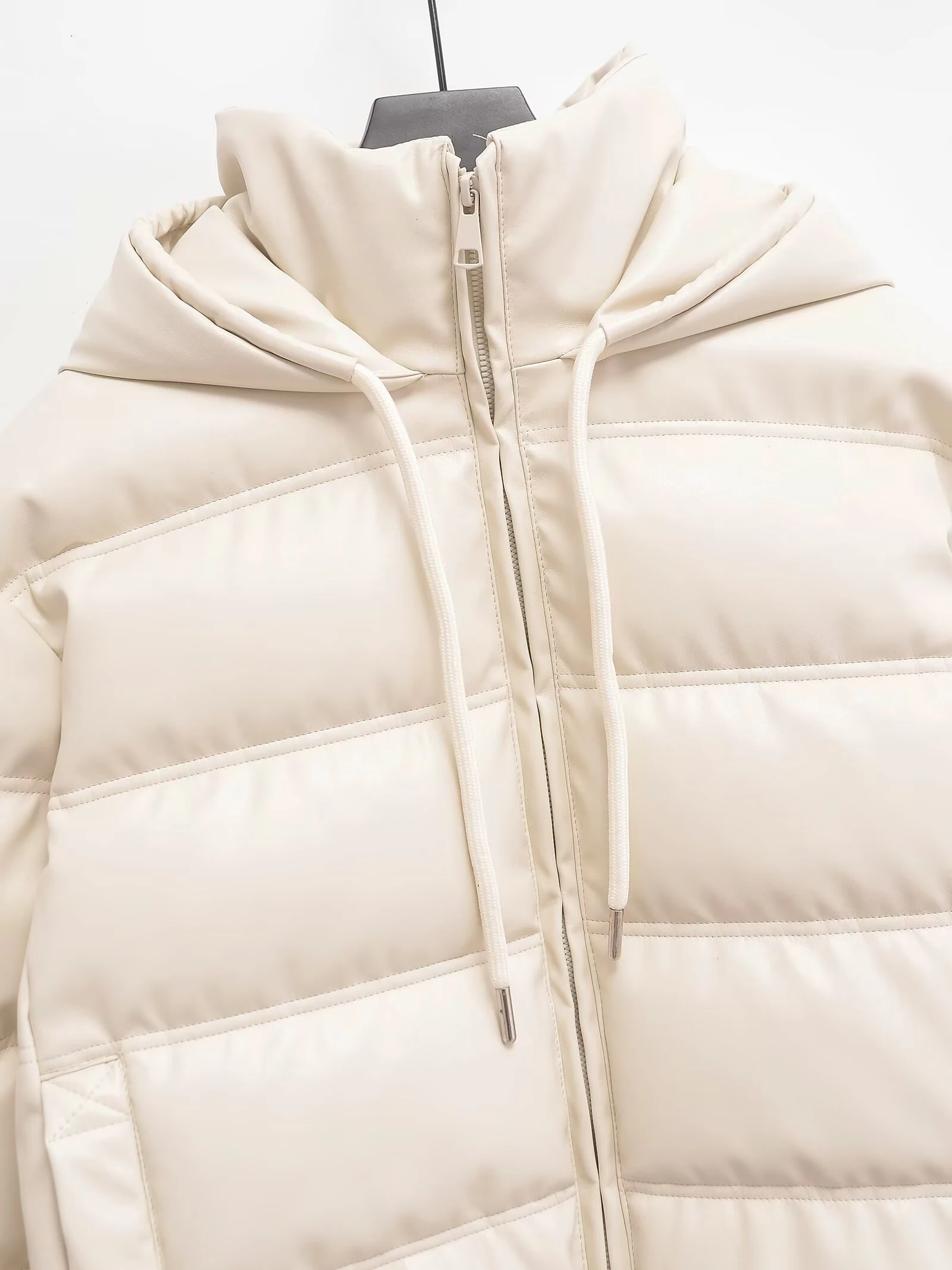 2025 Winter New Product Women's Clothing Imitation Leather PU Cotton Jacket Windproof and Waterproof Thick Jacket Loose Jacket