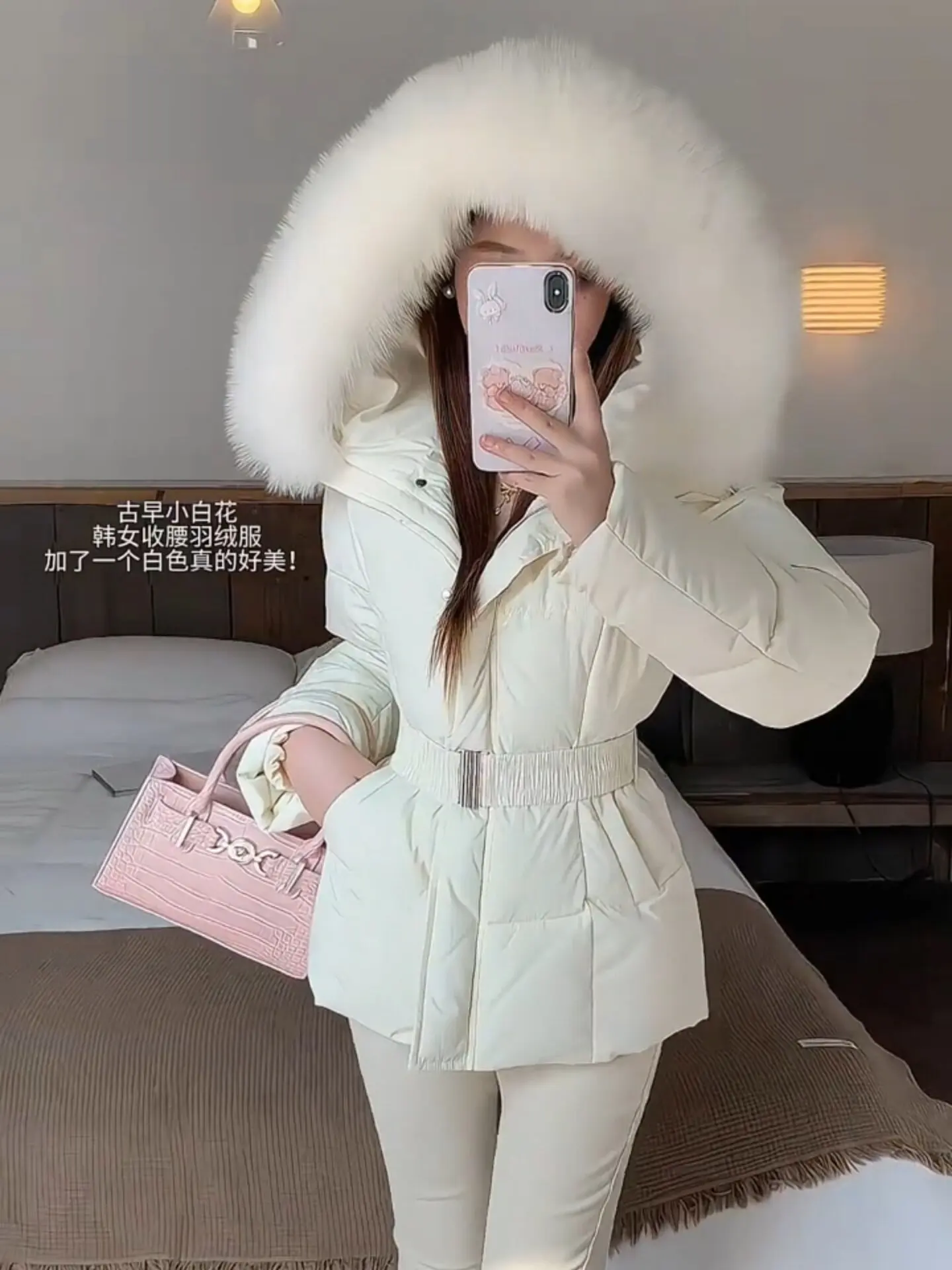 Winter Women's Faux Fur Collar Hooded Parkas Fashion Belt Thick Padded Cotton Jacket Women Slim Fit Solid Zipper Puffer Jackets