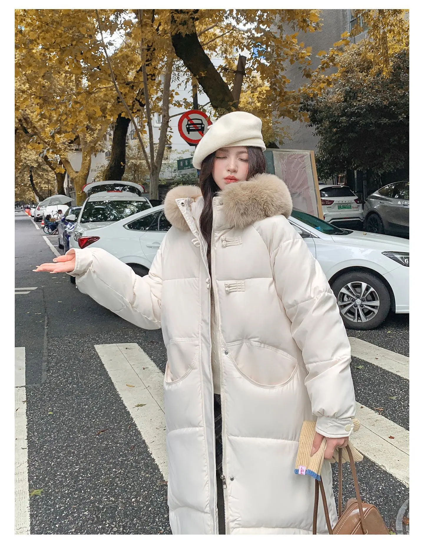 Winter Women Hooded Large Faux Fur Collar Coats Loose Windproof Thick Warm Parkas Zipper Pockets Knee Length Padded Outerwear