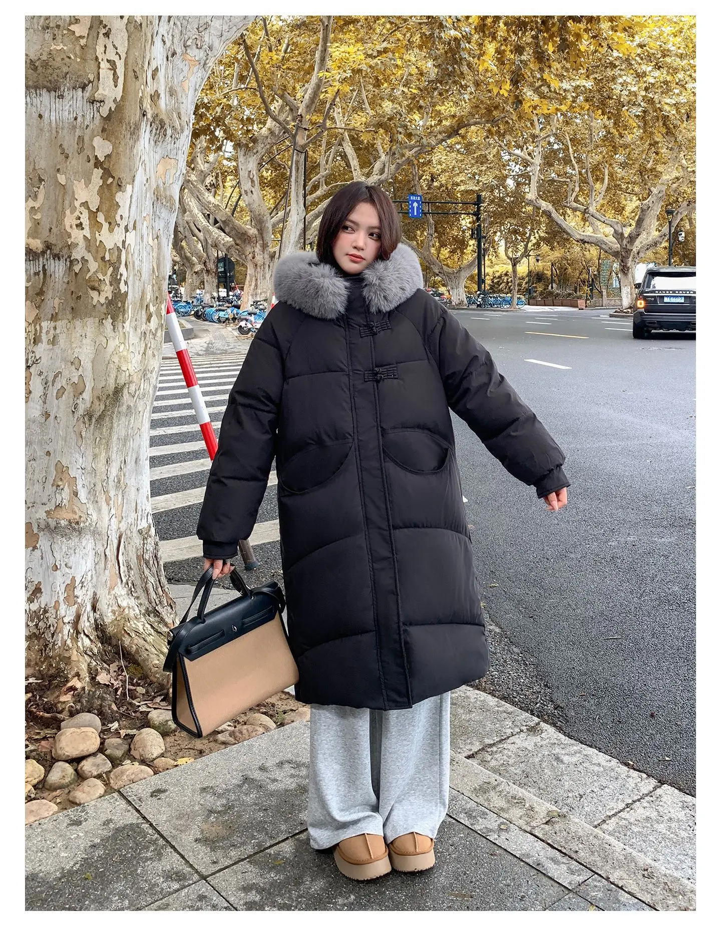 Winter Women Hooded Large Faux Fur Collar Coats Loose Windproof Thick Warm Parkas Zipper Pockets Knee Length Padded Outerwear