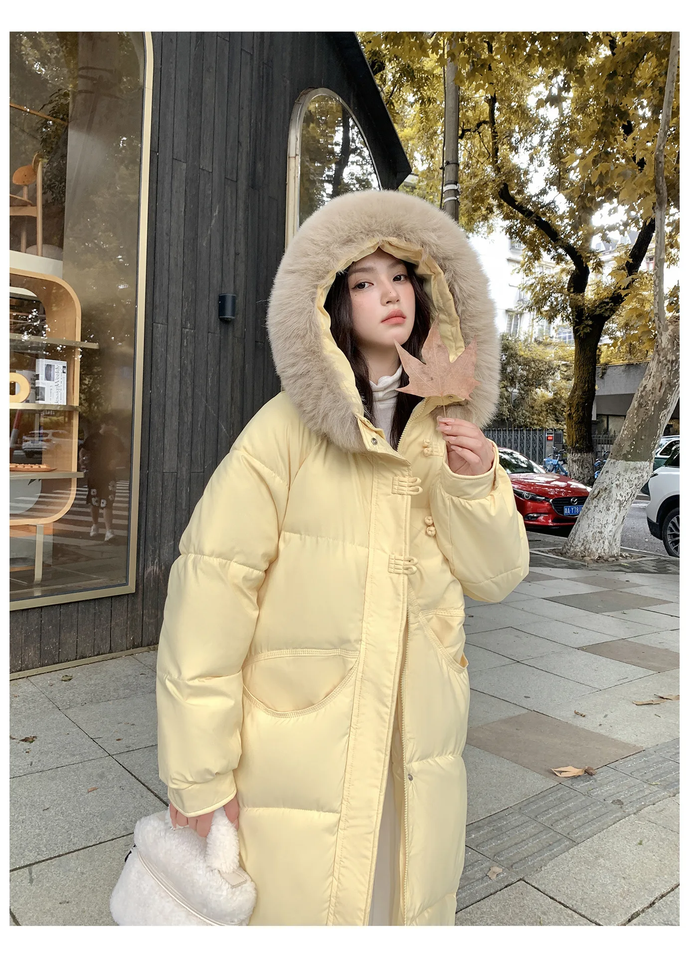 Winter Women Hooded Large Faux Fur Collar Coats Loose Windproof Thick Warm Parkas Zipper Pockets Knee Length Padded Outerwear