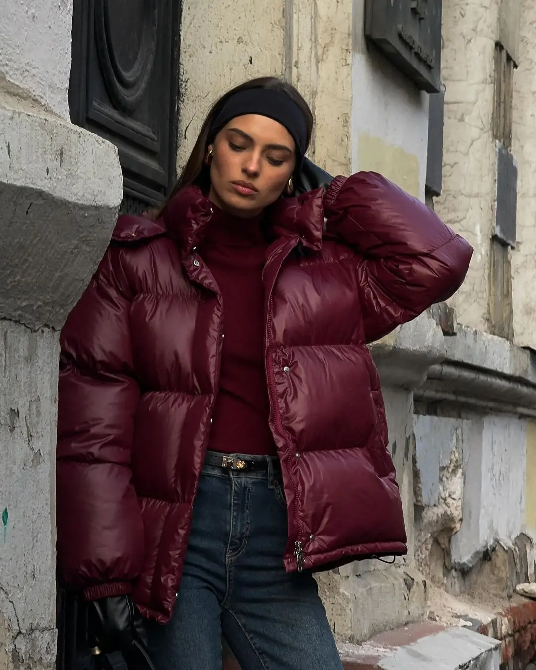 2025 Winter Red Hooded Puffer Coat Women Elegant Warm Short Quilted Jacket