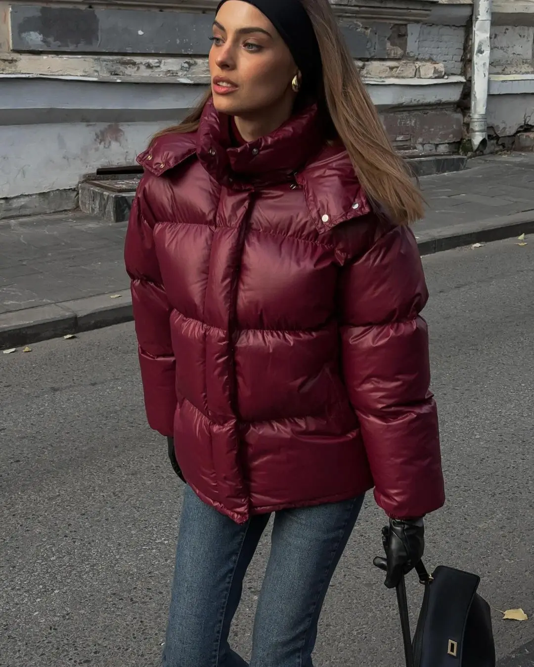 2025 Winter Red Hooded Puffer Coat Women Elegant Warm Short Quilted Jacket