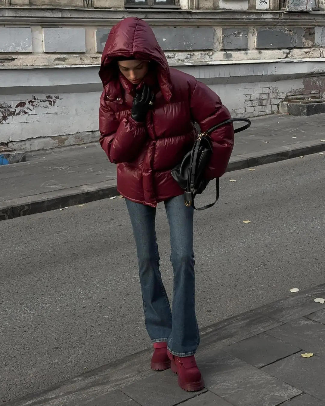 2025 Winter Red Hooded Puffer Coat Women Elegant Warm Short Quilted Jacket