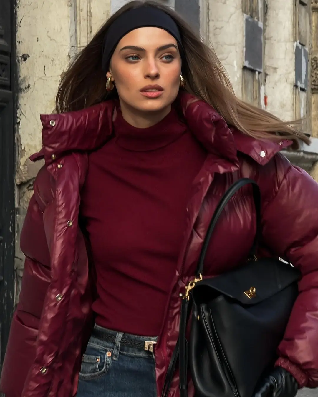 2025 Winter Red Hooded Puffer Coat Women Elegant Warm Short Quilted Jacket