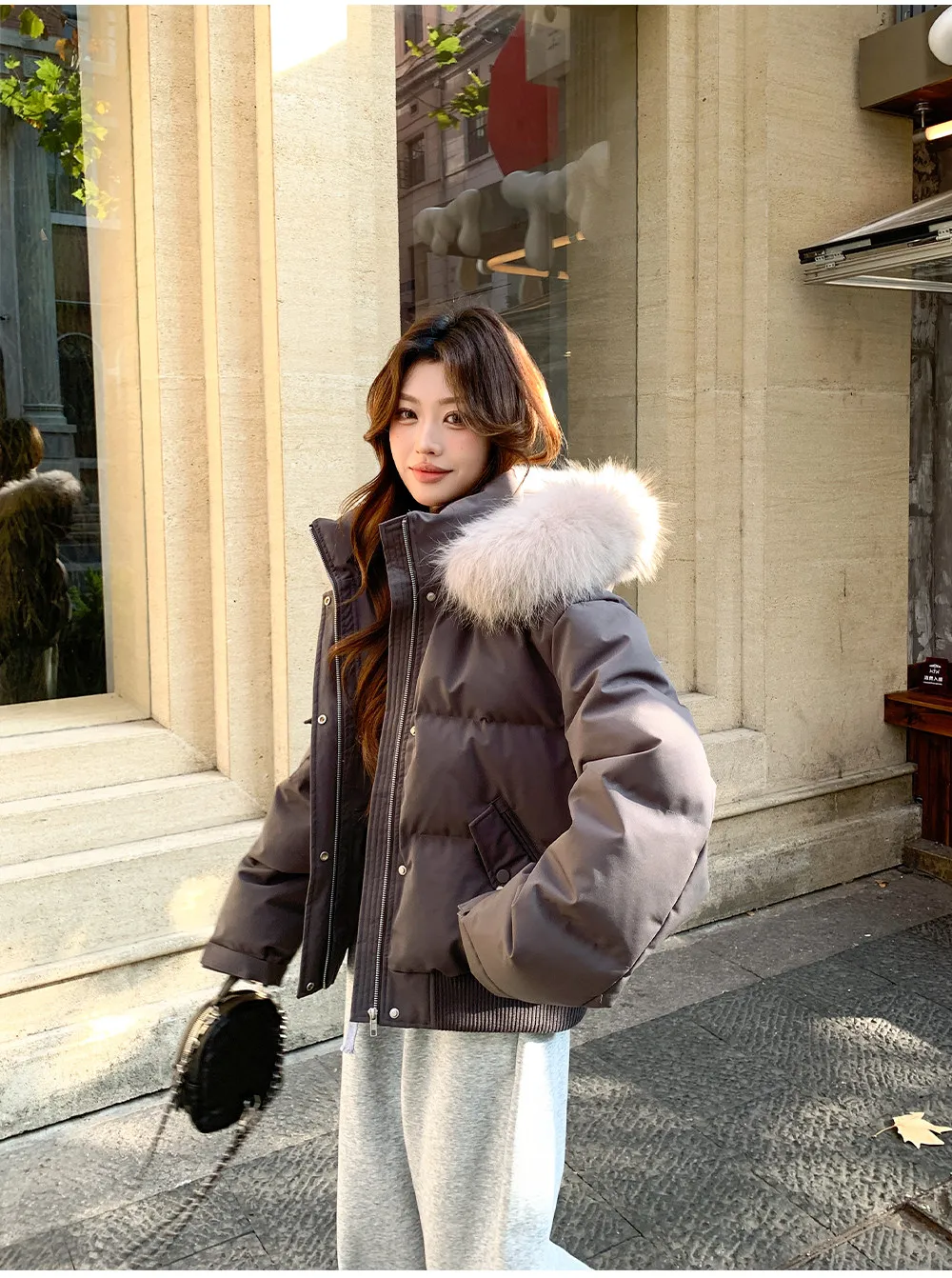 American Large Faux Fur-trim Hood Padded Parkas Women Winter 2026 Loose Fit Thick Outerwear Ladies Short Zipper Cotton Jackets