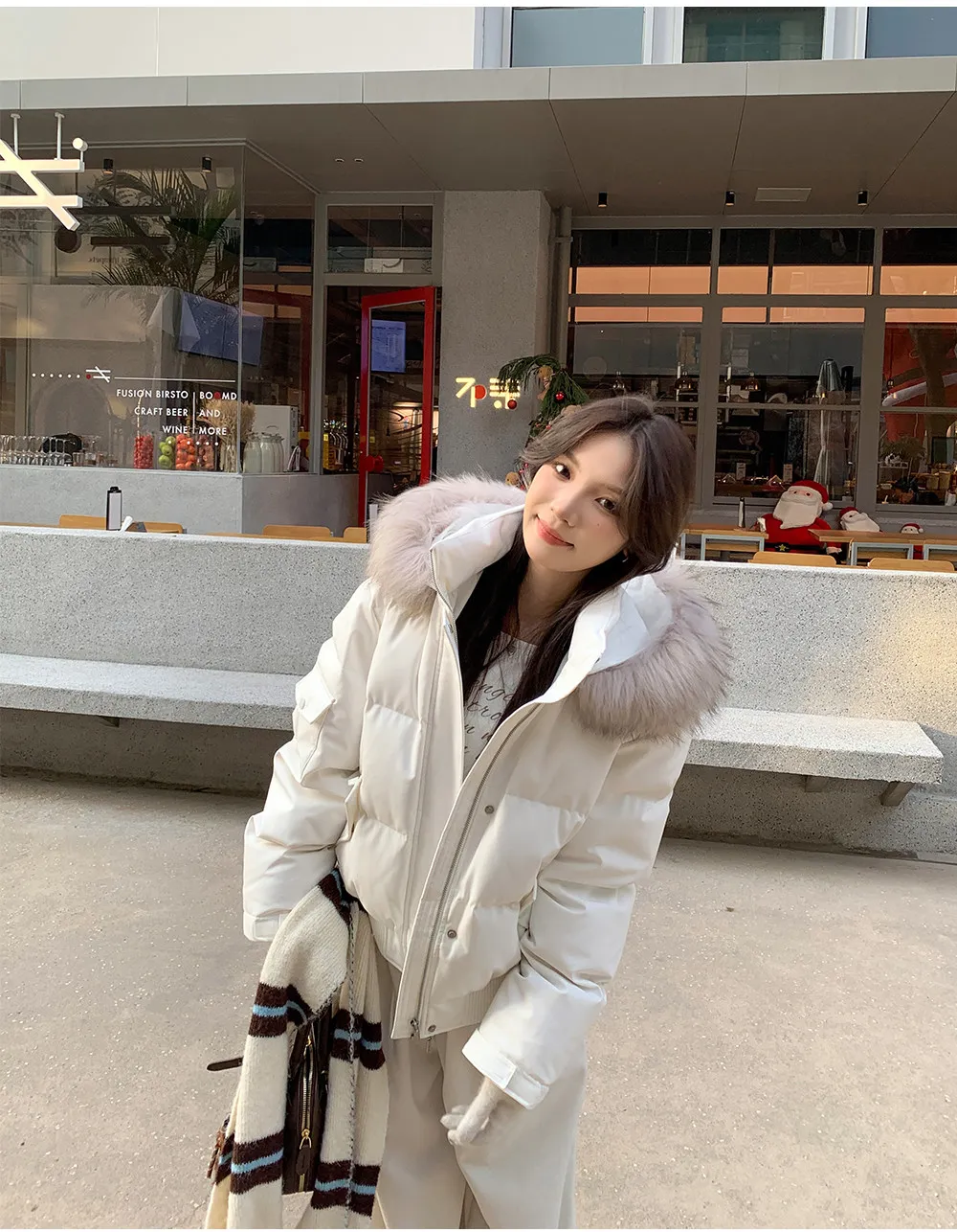 American Large Faux Fur-trim Hood Padded Parkas Women Winter 2026 Loose Fit Thick Outerwear Ladies Short Zipper Cotton Jackets