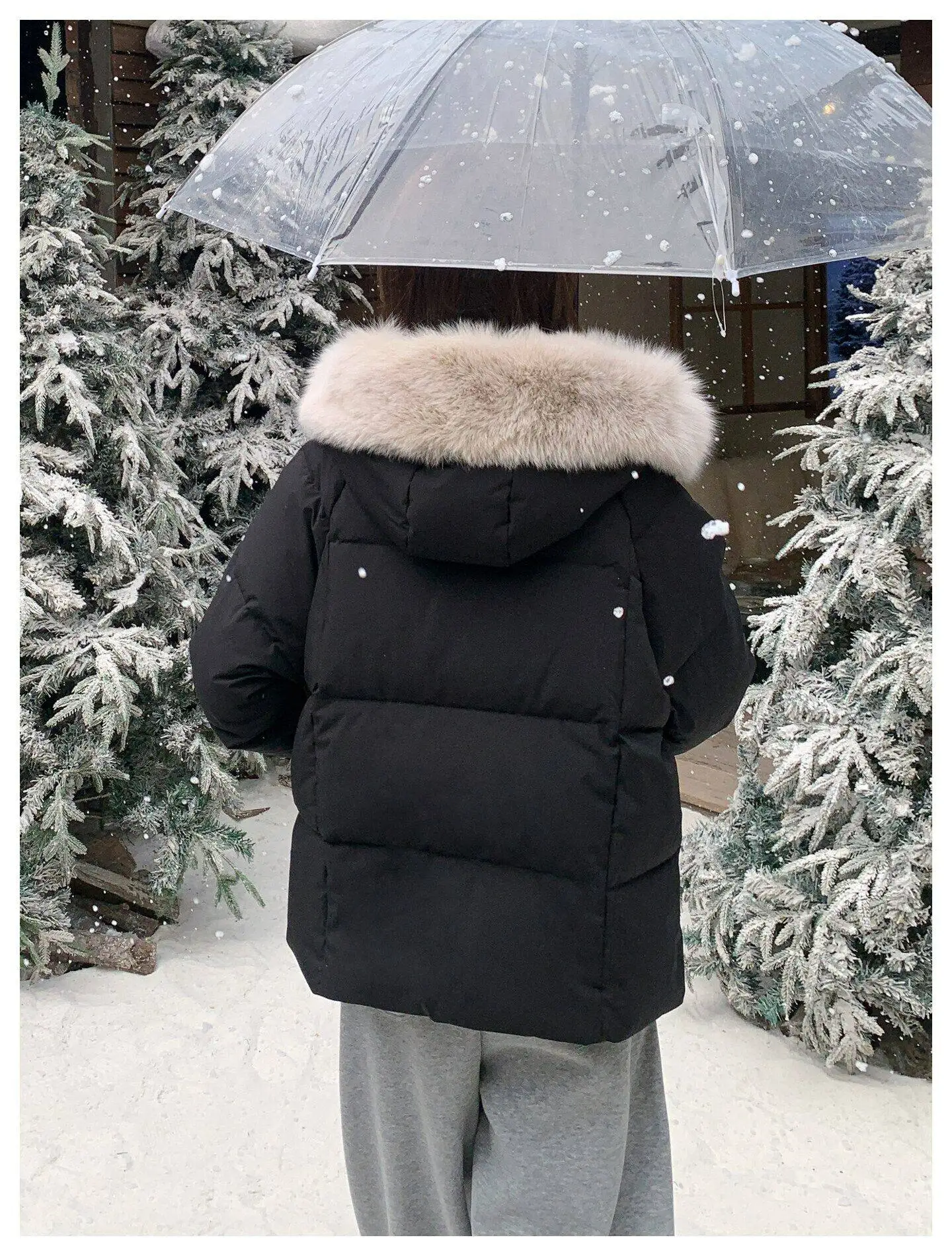 Fashion Faux Fur Collar Hooded Short Puffer Jacket Women 2026 Winter Thicken Parkas Woman Korean Solid Big Pocket Padded Coat