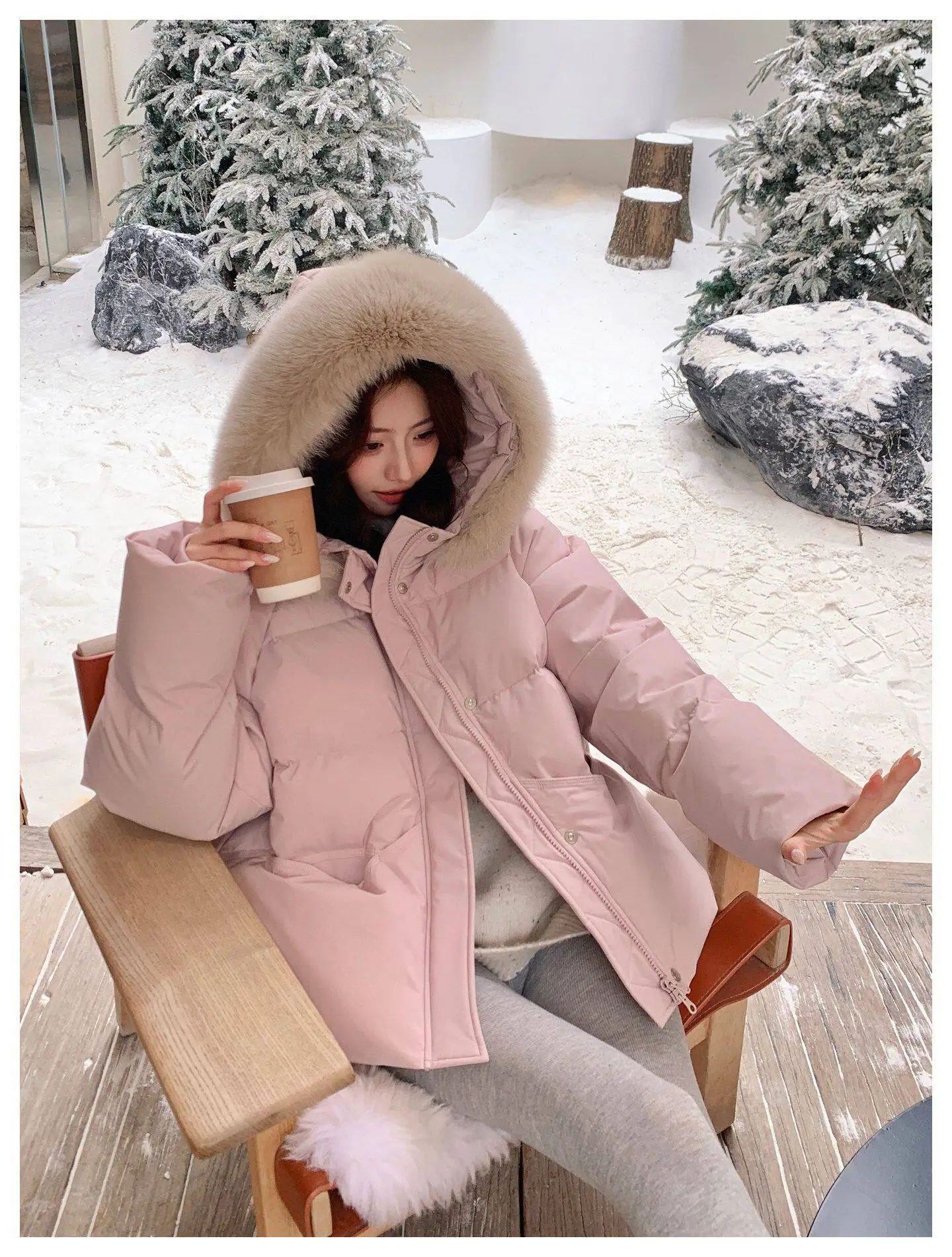 Fashion Faux Fur Collar Hooded Short Puffer Jacket Women 2026 Winter Thicken Parkas Woman Korean Solid Big Pocket Padded Coat