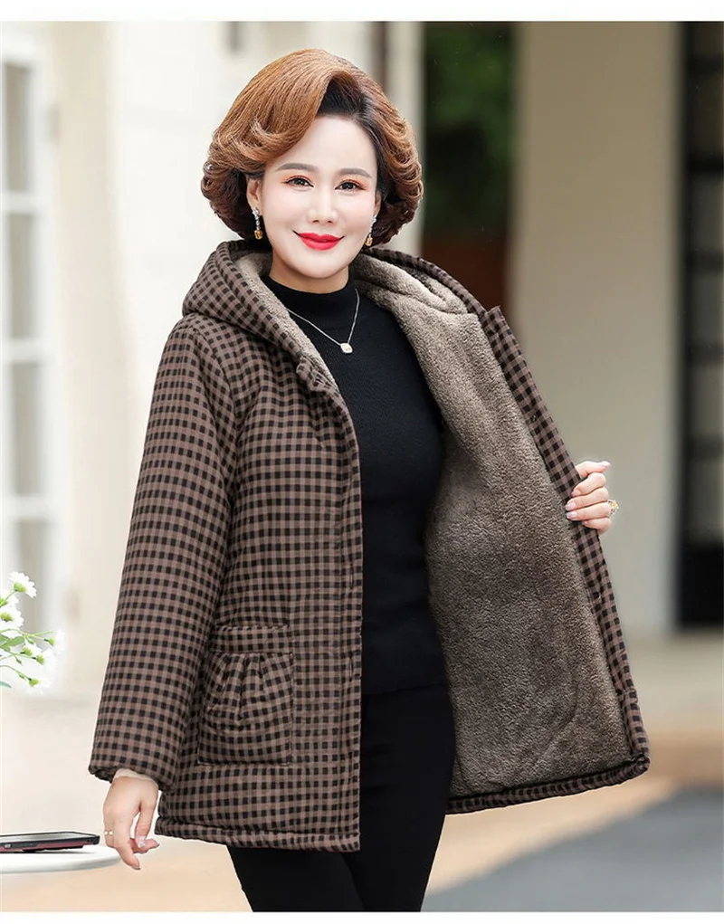5XL Mom's Winter Outfit With Plush And Thick Parka Middle-Aged And Elderly Women's Hooded And Warm Jacket Lady's Short Outcoat