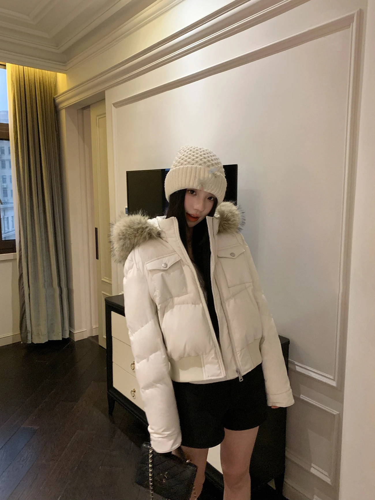 Retro British Short Hooded Parkas Women Winter Detachable Faux-Fur Collar Padded Jacket Woman Solid Multi Pockets Puffer Jackets