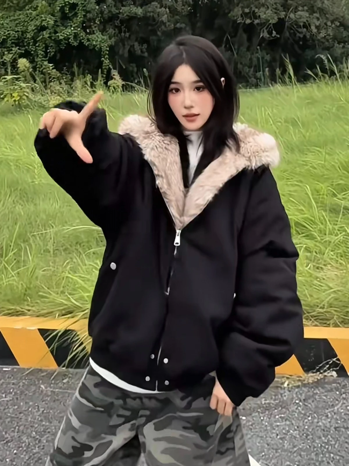 American Vintage Women Faux Fur Trim Hooded Jacket Cropped Zip Up Quilted Coat Y2K Grunge Streetwear Winter Warm Outerwear