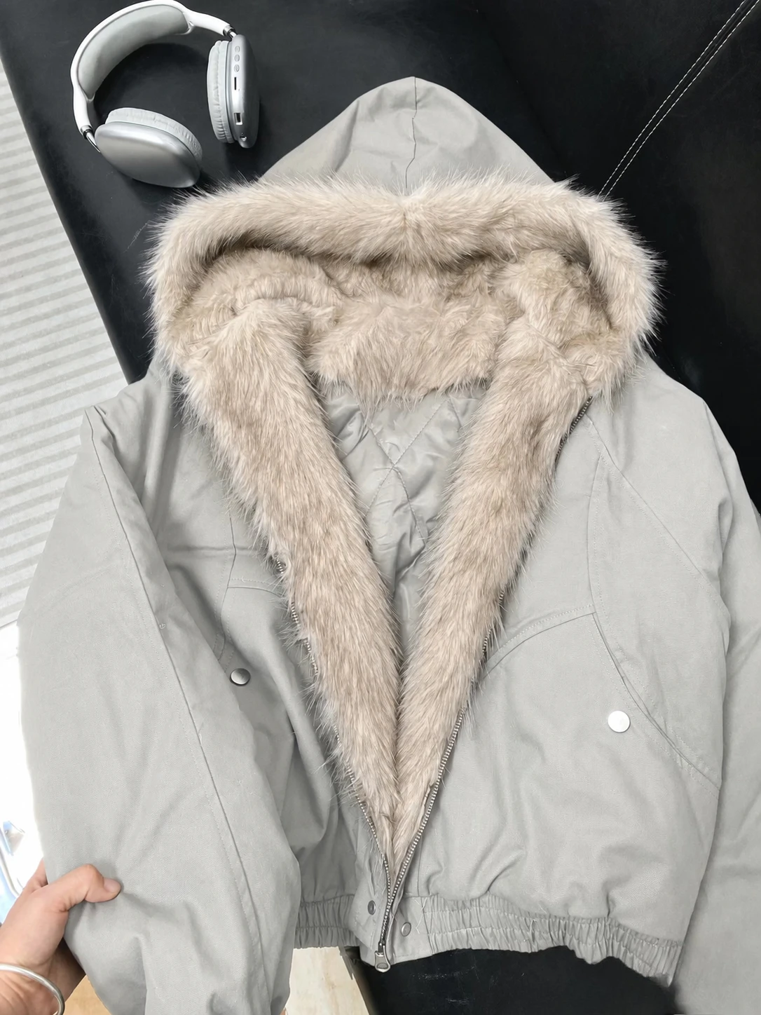 American Vintage Women Faux Fur Trim Hooded Jacket Cropped Zip Up Quilted Coat Y2K Grunge Streetwear Winter Warm Outerwear