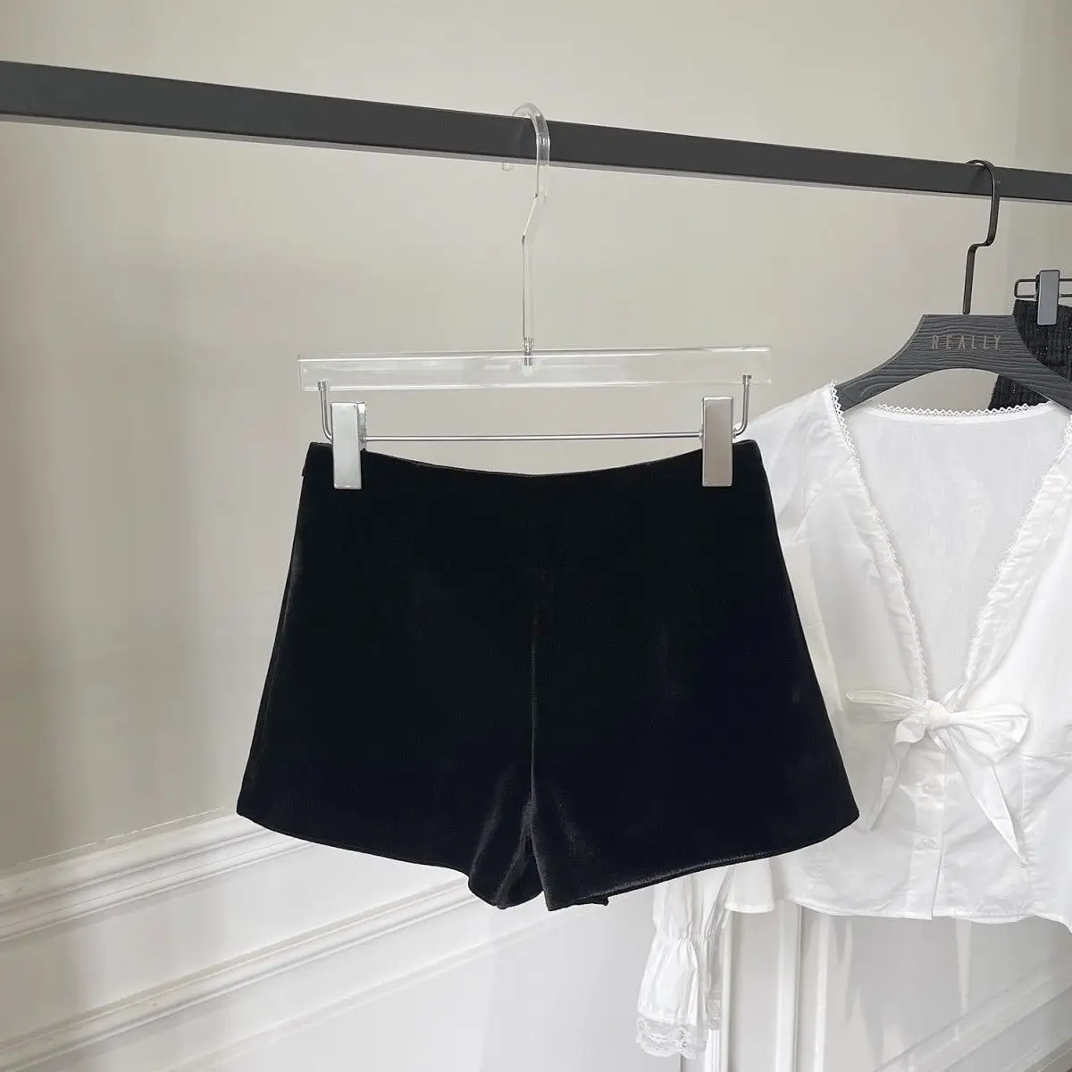 Wide Leg Black Velvet Shorts Pantalones Cortos De Mujer Shorts Feminino Femme Autumn Winter Ropa Mujer High Waisted