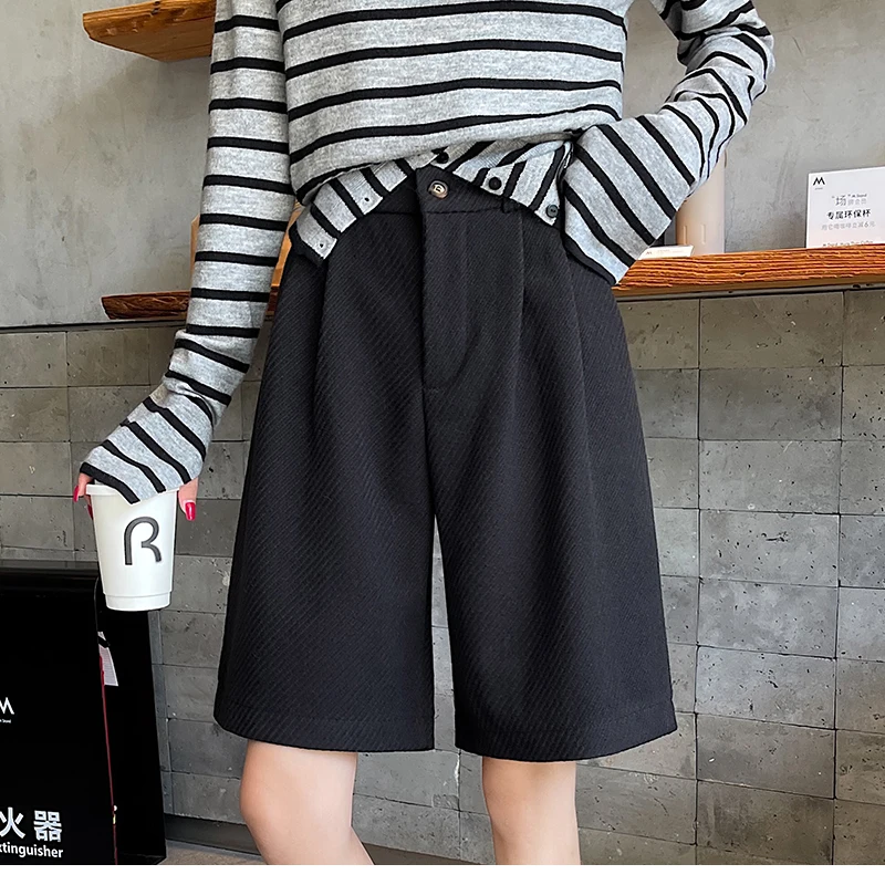 Vintage Autumn Winter Woolen Bermuda Shorts Women Elastic High Waist Loose Casual Grey Shorts Female 2025 New Pocket Shorts