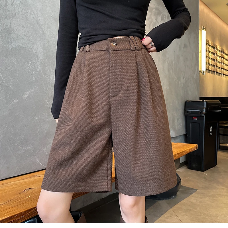 Vintage Autumn Winter Woolen Bermuda Shorts Women Elastic High Waist Loose Casual Grey Shorts Female 2025 New Pocket Shorts
