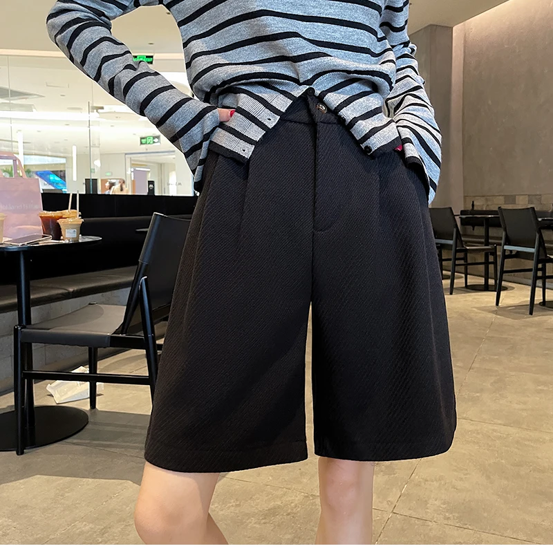 Vintage Autumn Winter Woolen Bermuda Shorts Women Elastic High Waist Loose Casual Grey Shorts Female 2025 New Pocket Shorts